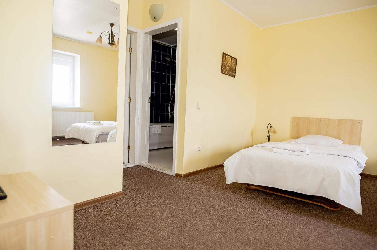 Hotel Tomas Szawle Zewnętrze zdjęcie